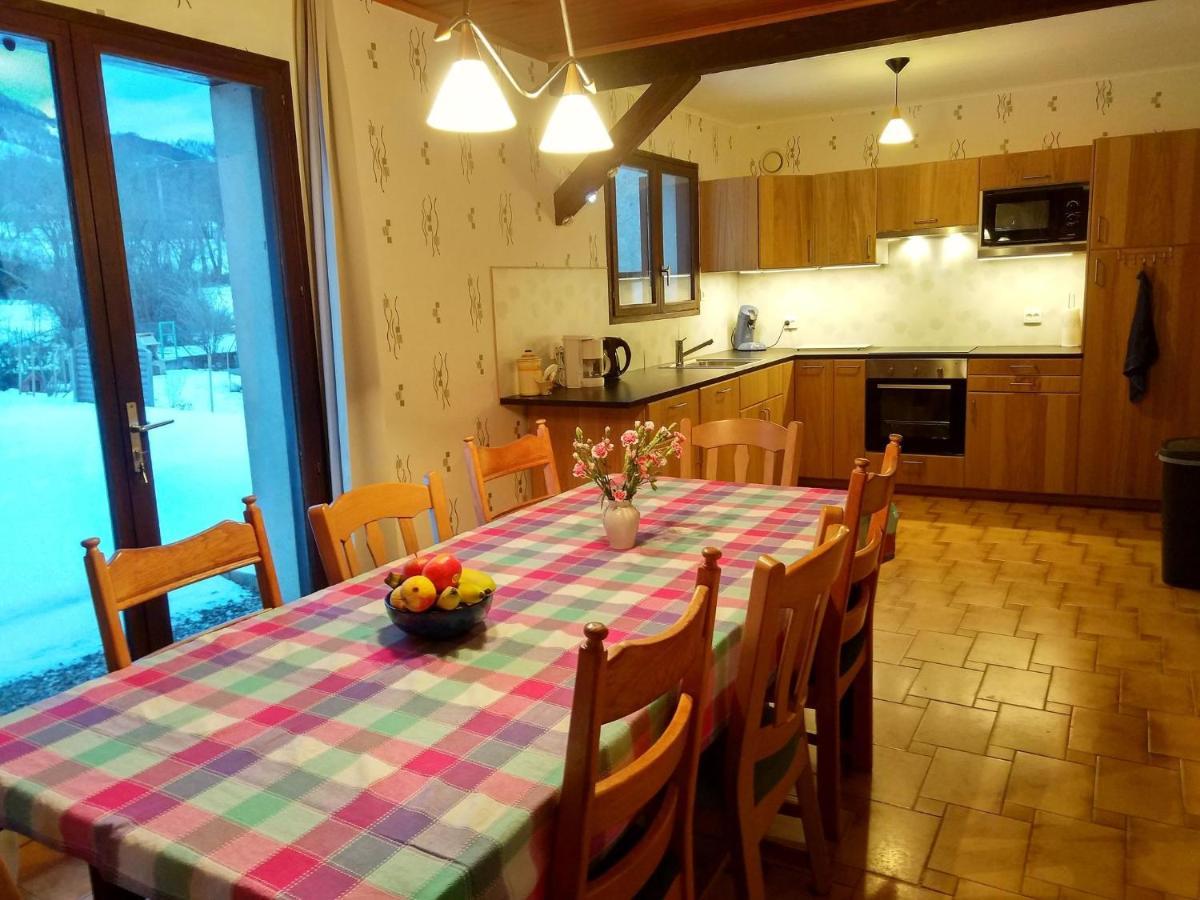 Chalet With Mountain Views Laffrey Bagian luar foto